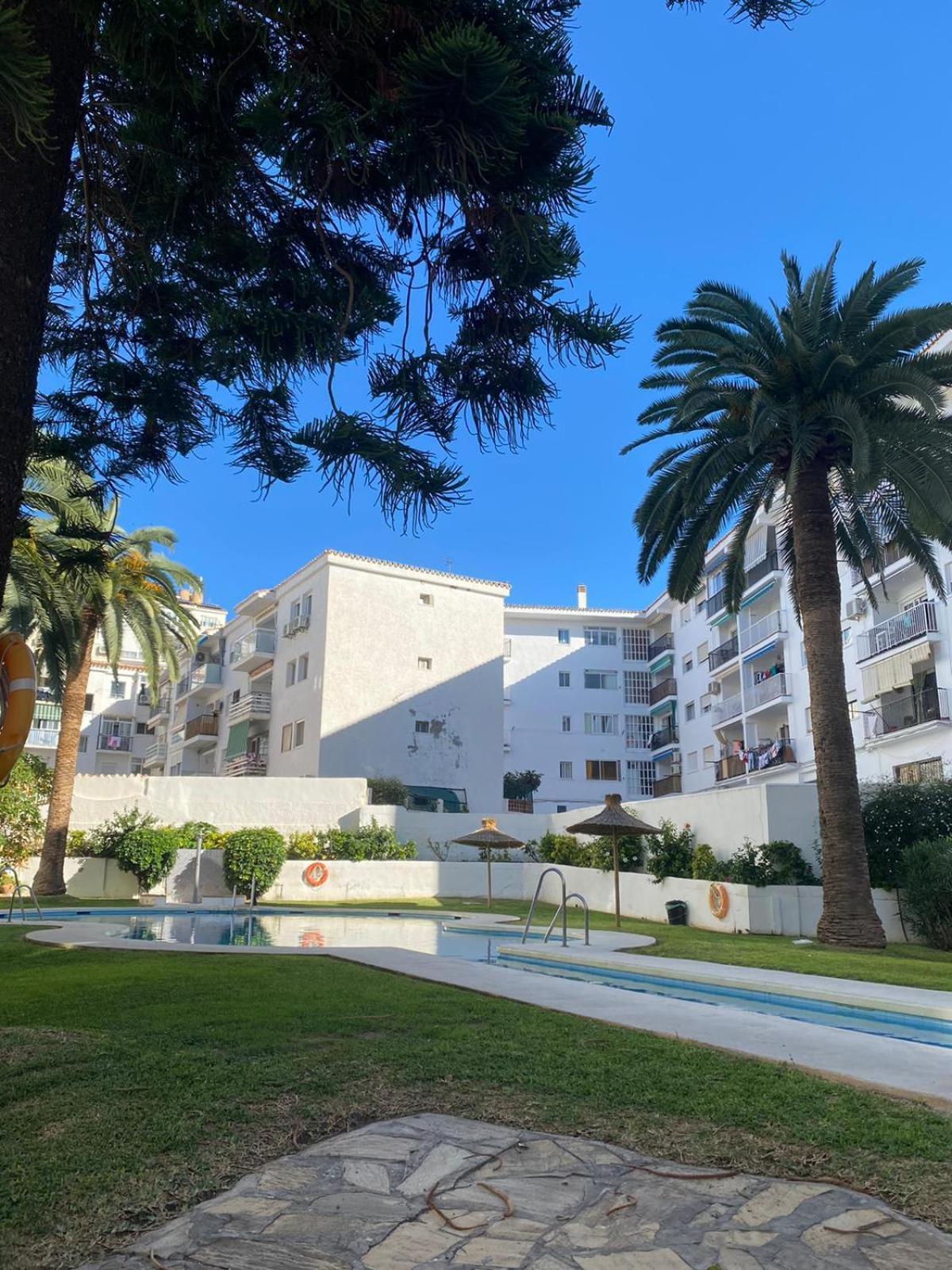 A Un Paso De Peatonal Del Balcon De Europa Apartment Nerja Exterior foto
